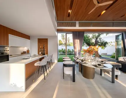 Botanica Grand Avenue -Grand Signature kitchen area