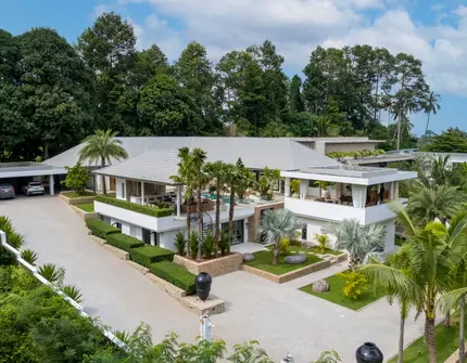 Villa Riverside exterior aerial