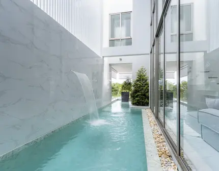 Luxury villas on Phuket The Residence Swimming pool