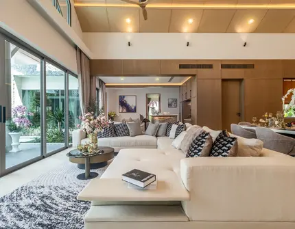 Erawana Grand - Living area