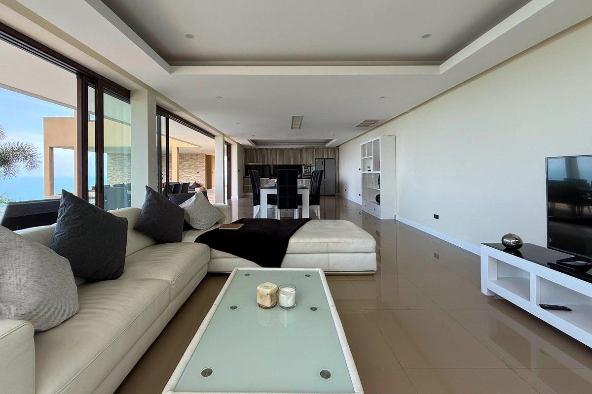 Rockwater Villa Enam- Living area