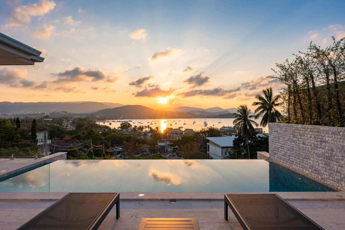 Bangrak Bayview - pool sunset time