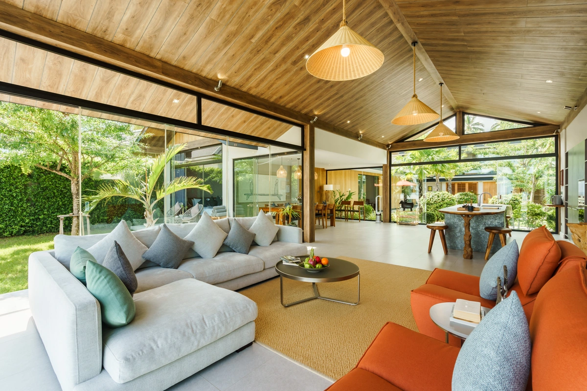 Luxury villas on Samui 5 Bedroom Beachfront Villas in Baan Talay living area
