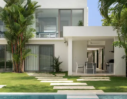 Laguna Homes - external