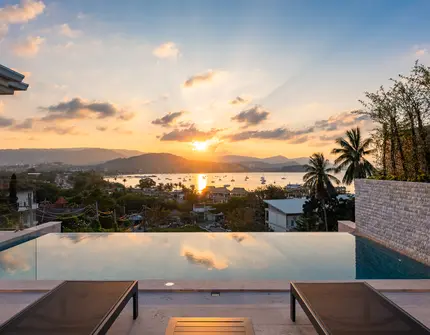 Bangrak Bayview - pool sunset time
