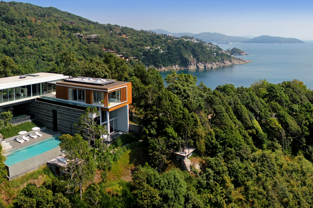 Villa Mayavee  Kamala Headland - panoramic view over villa, hills and sea